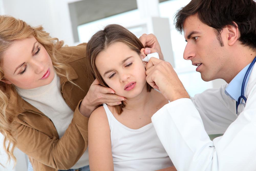 علاج الم الاذن عند الاطفال