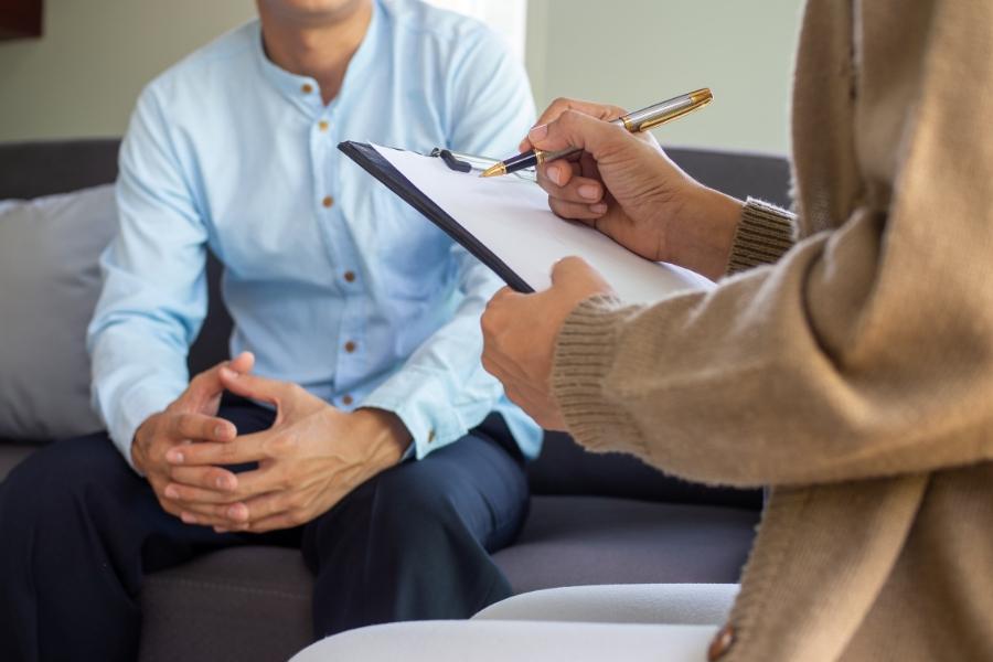 أعراض التهاب الخصية